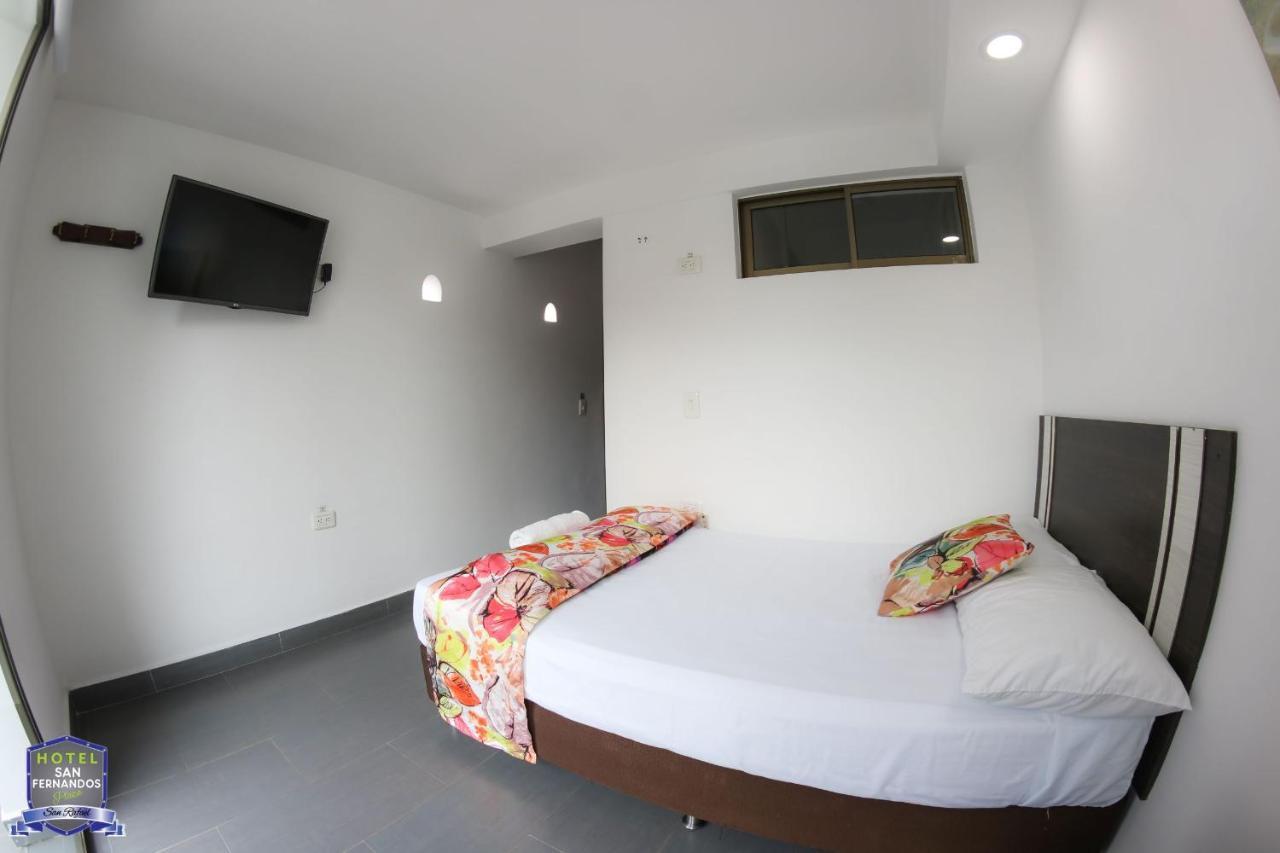 Hotel San Fernandos Plaza ซานราฟาเอล ภายนอก รูปภาพ